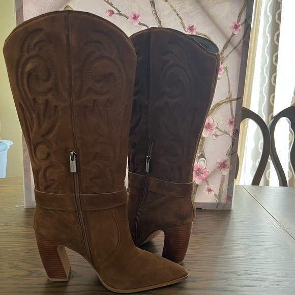 Vince Camuto Biancaa Boot - Picture 2 of 11